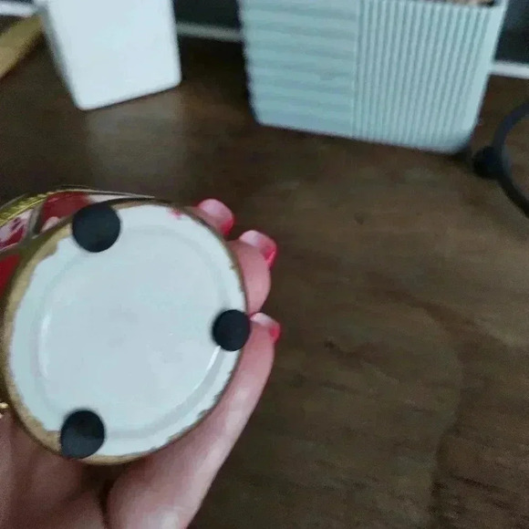 Christmas Porcelain Limoge Box Toy Soldier Red Drum Hinged Trinket Box 4 1/2" - Picture 5 of 6